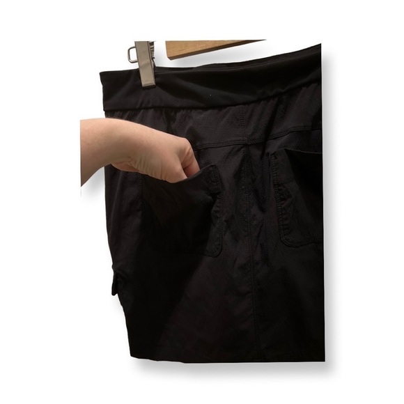 ATHLETA Black Skirt Size 8, Sustainable, Sporty, Casual Skirt With Stretch Waist - Picture 11 of 12
